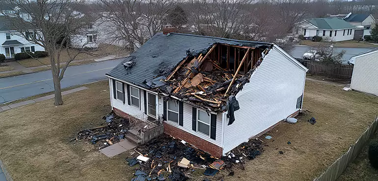 Why Choose Us for Selling Damaged House in Pembroke Pines, FL?