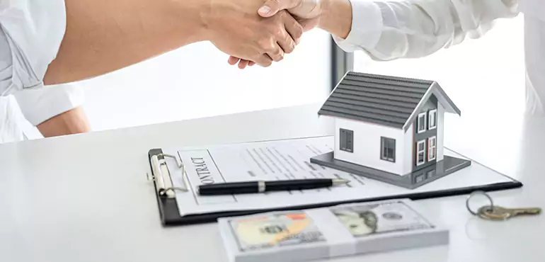 Why Choose Pembroke Pines Home Buyers to Buy Your Home Off Market On Cash in Pembroke Pines, FL?
